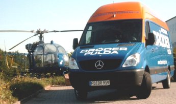 Sprinter und Helikopter